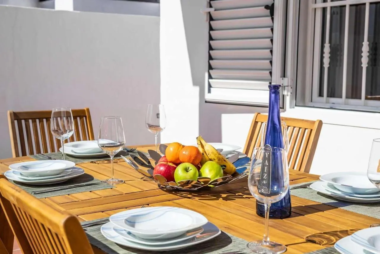 Paraiso Puerto del Carmen  0*, Puerto del Carmen (Lanzarote) Španělsko